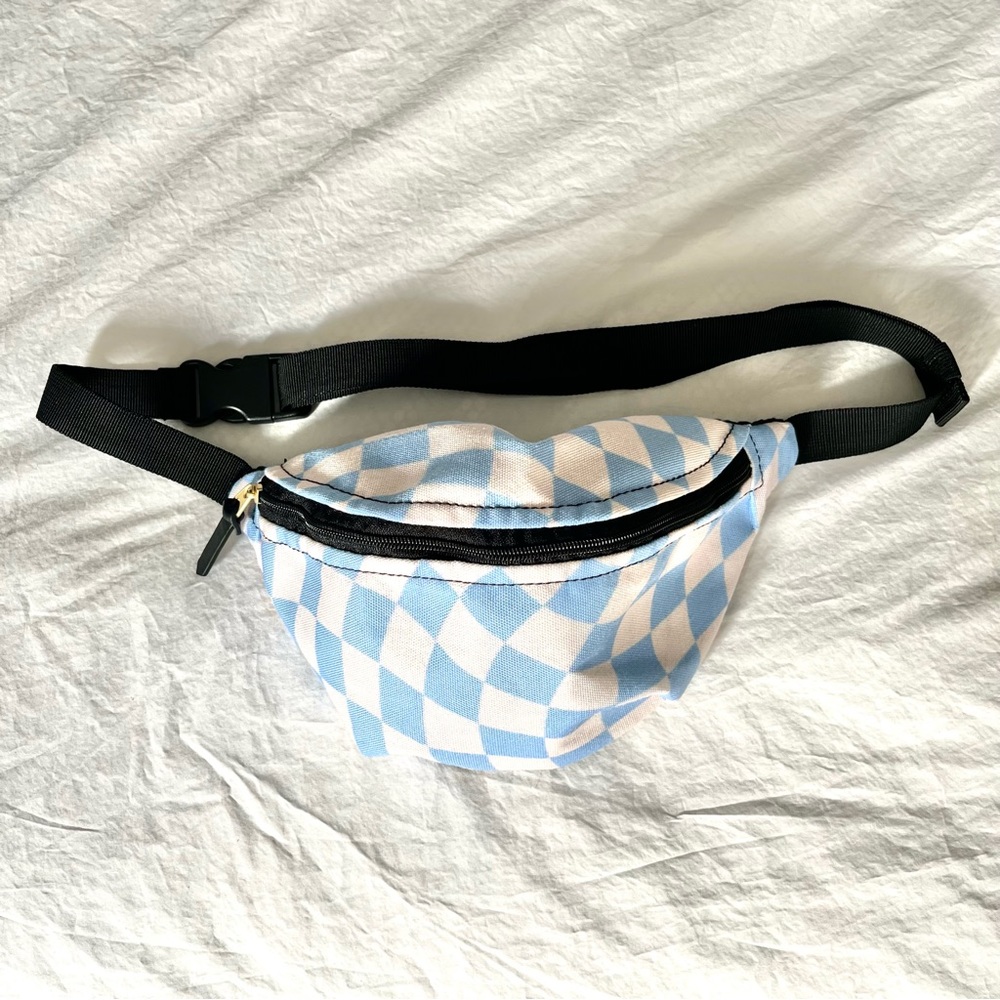 Baby Blue Twist Checkerboard Print Fanny Pack